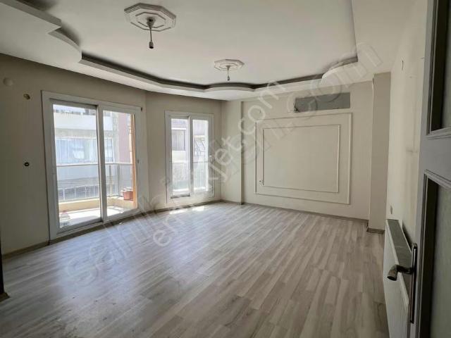 Bayrakli, İzmir içerisinde kiralık mülk