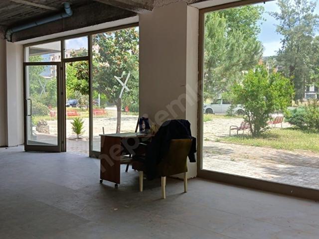 Manavkuyu Mahallesi, Bayraklı içerisinde satılık Dükkan