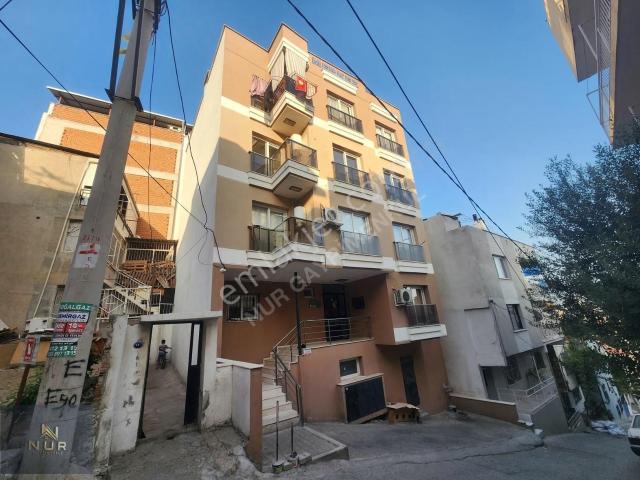 Bayrakli, İzmir içerisinde kiralık mülk