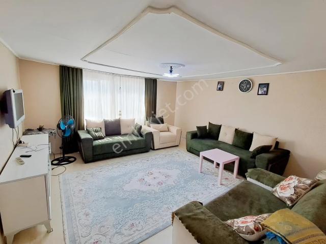 Muhittin Erener Mahallesi, Bayraklı içerisinde satılık Villa