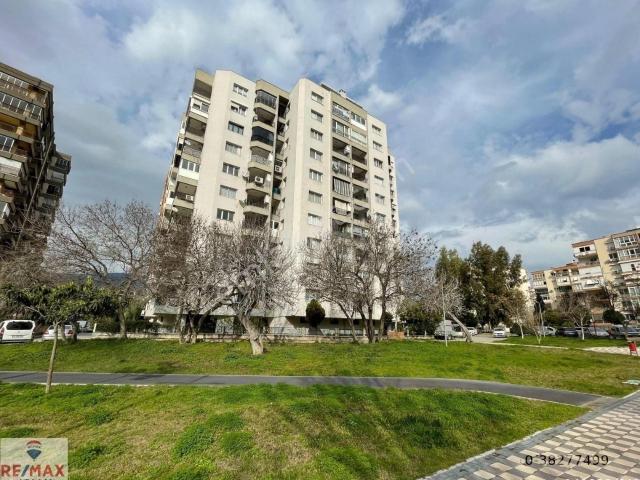 Bayrakli, İzmir içerisinde kiralık mülk