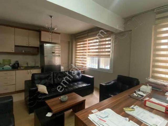 Bayrakli, İzmir içerisinde kiralık mülk