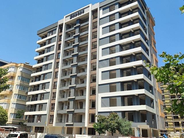 Bayrakli, İzmir içerisinde satılık mülk