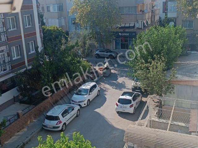 Bayrakli, İzmir içerisinde satılık mülk