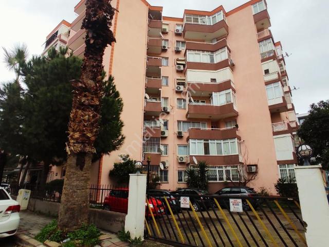 Bayrakli, İzmir içerisinde satılık mülk