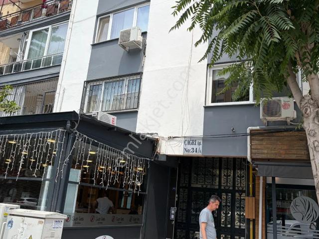Bayrakli, İzmir içerisinde satılık mülk