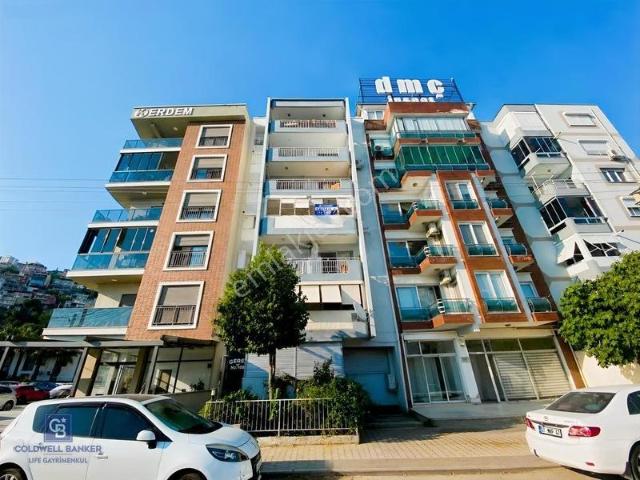 Fuat Edip Baksı Mahallesi, Bayraklı içerisinde satılık mülk