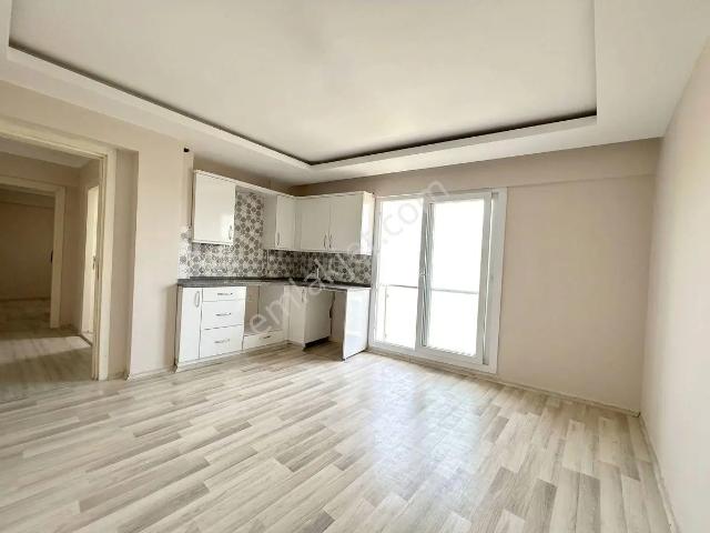 Bayrakli, İzmir içerisinde satılık mülk
