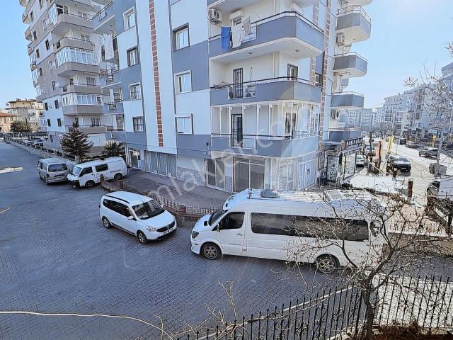 Bayrakli, İzmir içerisinde satılık Bina