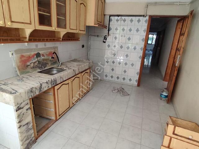 Bayrakli, İzmir içerisinde kiralık mülk