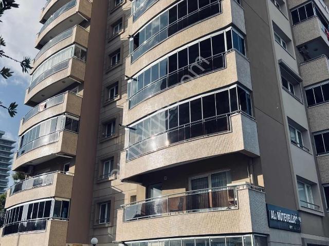 Bayrakli, İzmir içerisinde kiralık mülk