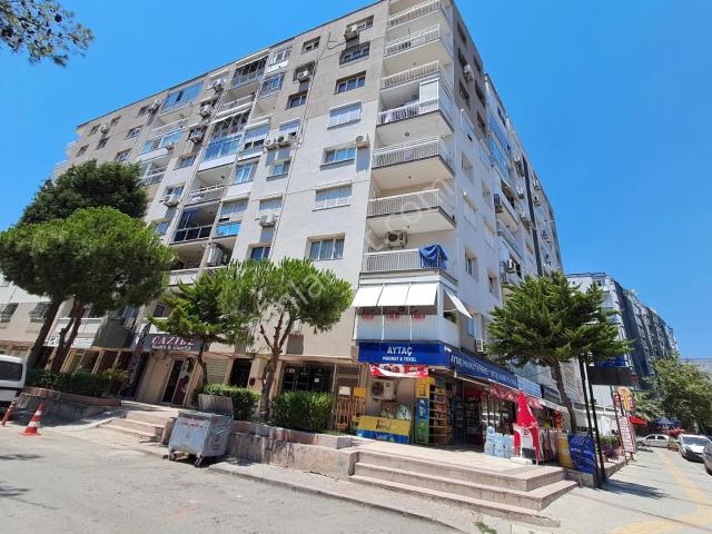 Bayrakli, İzmir içerisinde satılık mülk