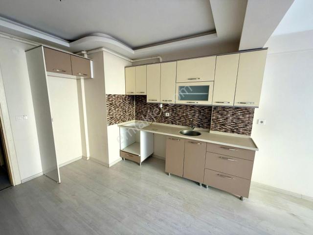 Bayrakli, İzmir içerisinde satılık mülk