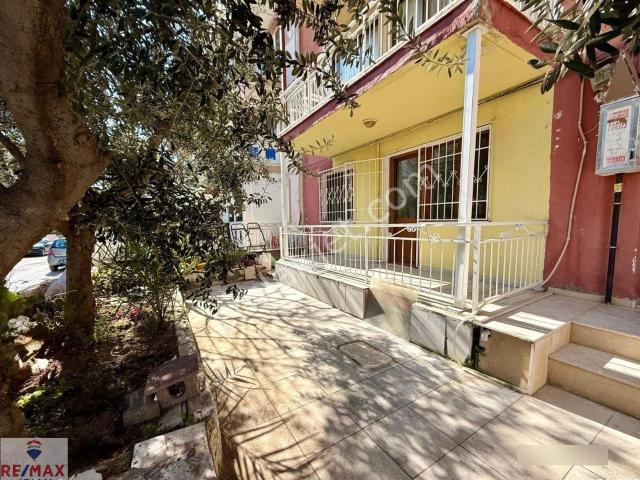 Bayrakli, İzmir içerisinde satılık mülk
