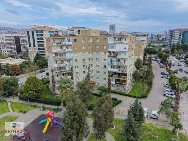 Osmangazi Mahallesi, Bayraklı içerisinde satılık mülk