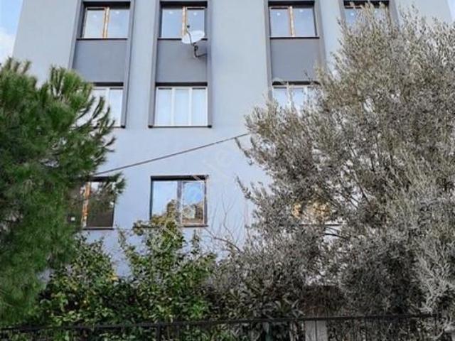 Osmangazi Mahallesi, Bayraklı içerisinde satılık mülk