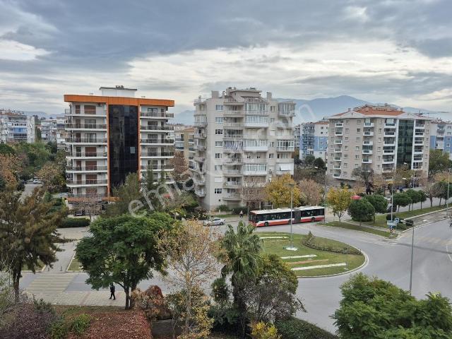 Osmangazi Mahallesi, Bayraklı içerisinde kiralık mülk