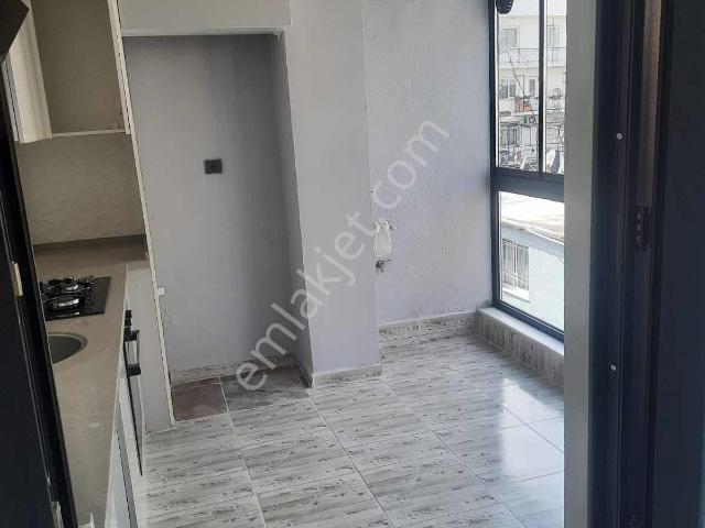 Bayrakli, İzmir içerisinde kiralık mülk