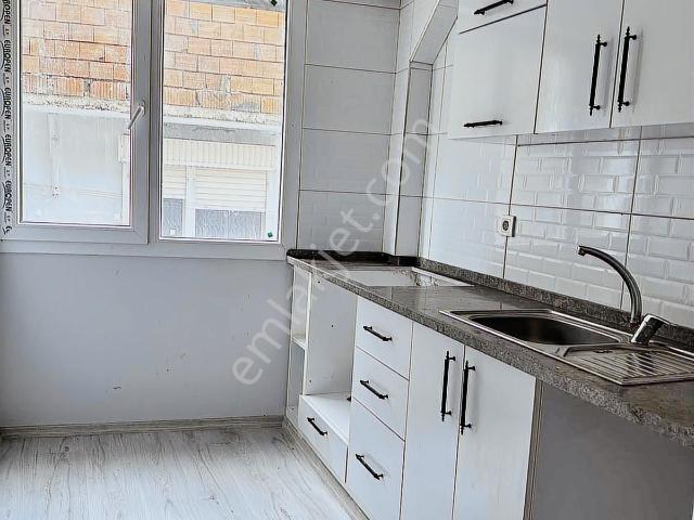 Bayrakli, İzmir içerisinde satılık mülk