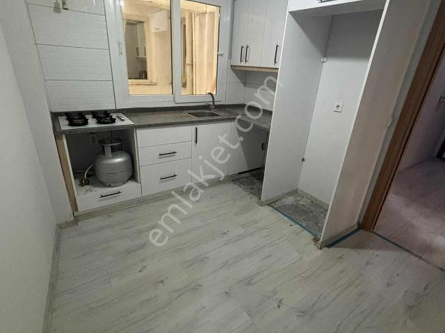 Bayrakli, İzmir içerisinde kiralık mülk