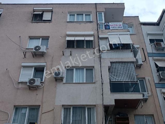 Bayrakli, İzmir içerisinde satılık mülk