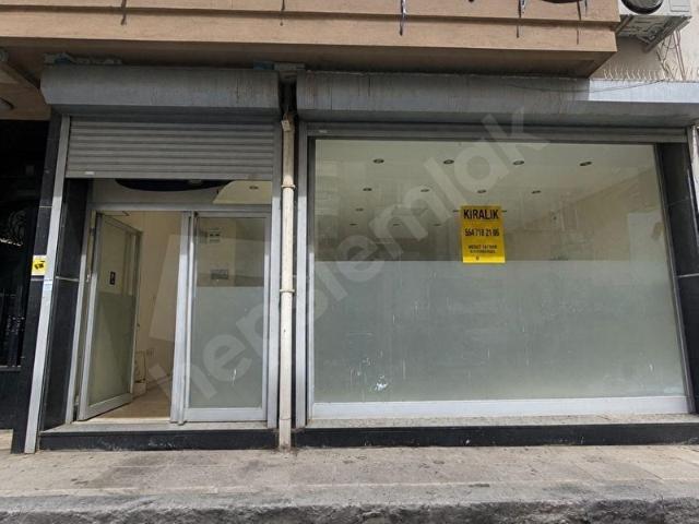 Bayrakli, İzmir içerisinde satılık Dükkan