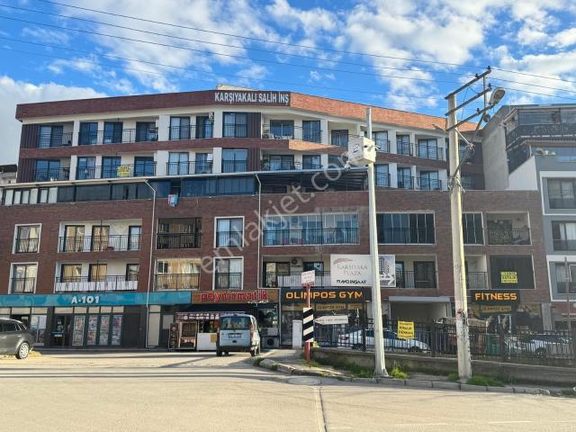 Emek Mahallesi, Bayraklı içerisinde kiralık mülk