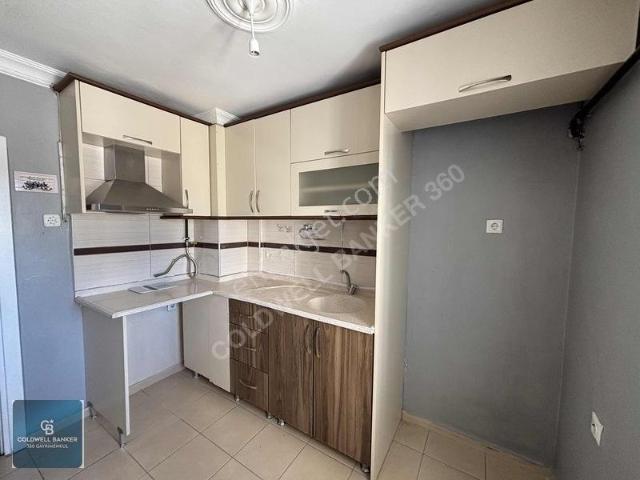 Bayrakli, İzmir içerisinde kiralık mülk