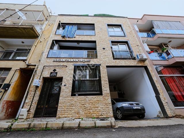 Yeni Girne, Bayraklı içerisinde satılık mülk