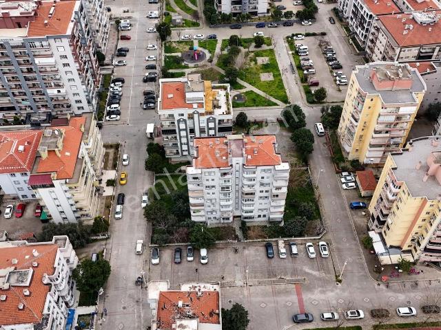 Bayrakli, İzmir içerisinde kiralık mülk