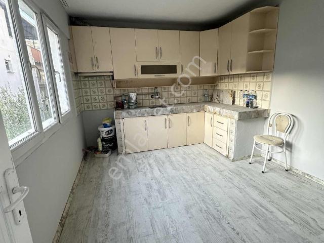 Tepekule Mahallesi, Bayraklı içerisinde kiralık mülk