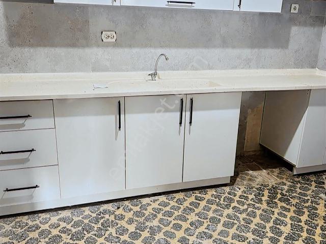 Bayrakli, İzmir içerisinde kiralık mülk