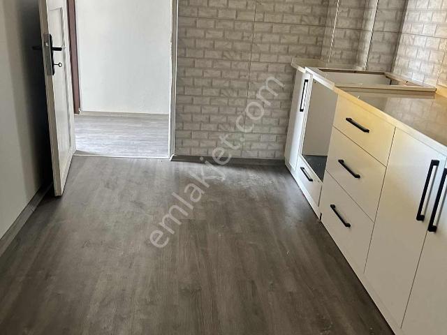 Bayrakli, İzmir içerisinde kiralık mülk