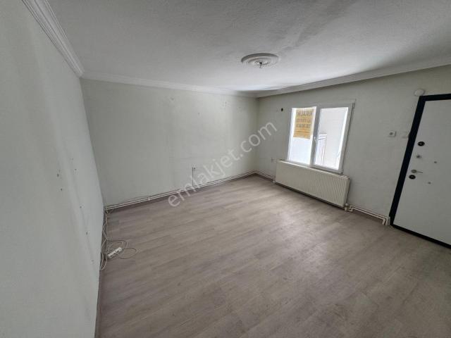 Tepekule Mahallesi, Bayraklı içerisinde kiralık mülk