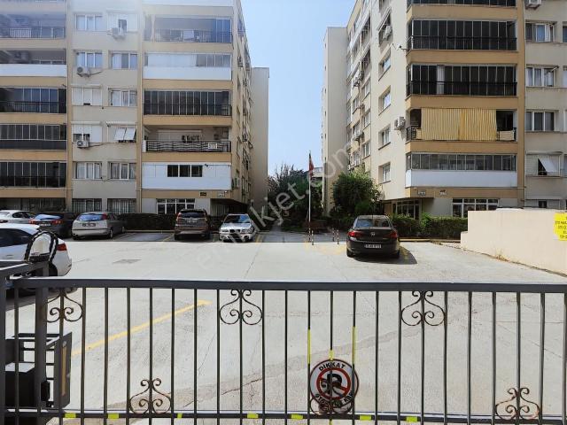 Bayrakli, İzmir içerisinde kiralık mülk