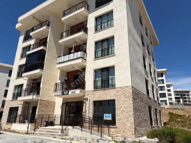 Bayrakli, İzmir içerisinde kiralık mülk