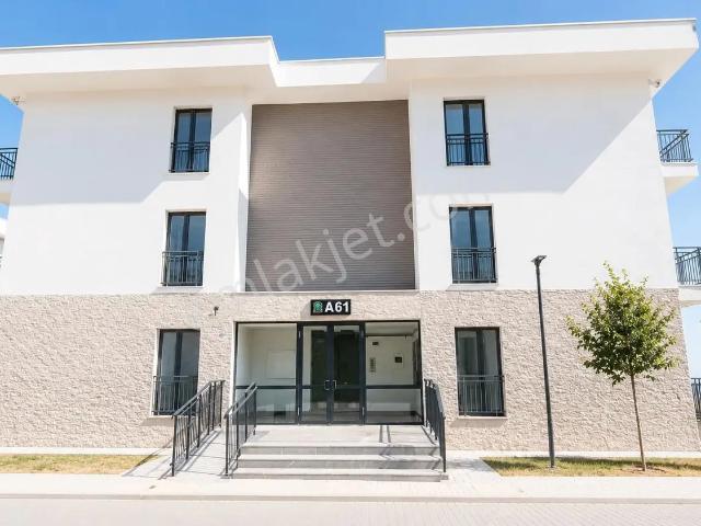 Bayrakli, İzmir içerisinde kiralık mülk