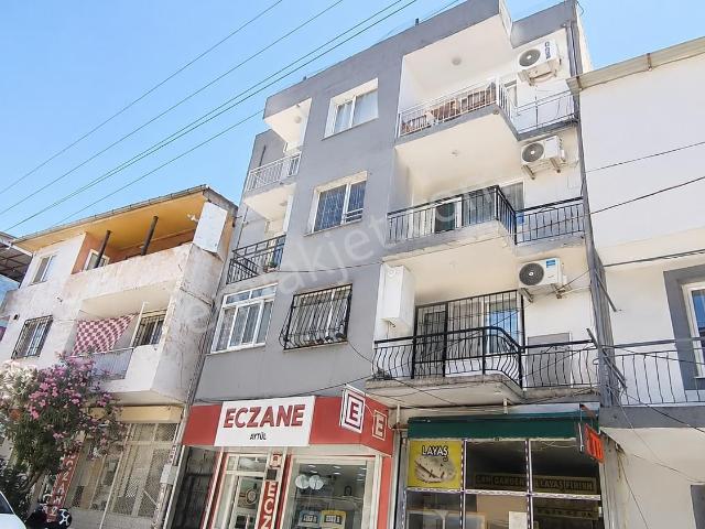 Bayrakli, İzmir içerisinde satılık mülk
