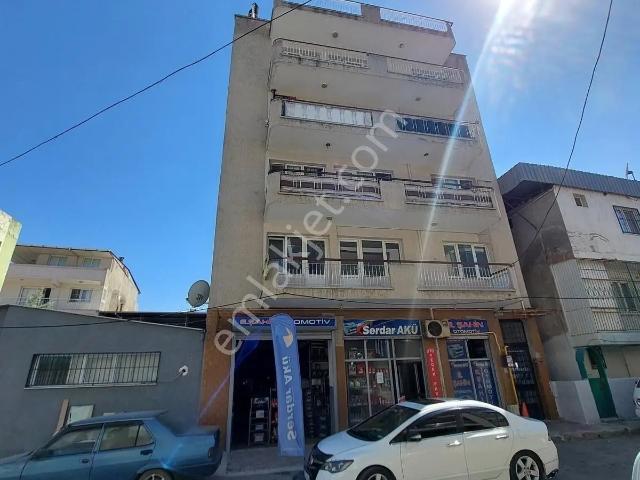 Bayrakli, İzmir içerisinde kiralık mülk