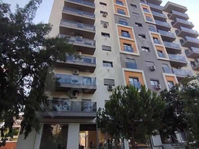 Bayrakli, İzmir içerisinde satılık mülk