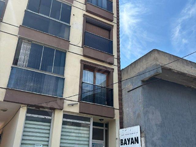 Muhittin Erener Mahallesi, Bayraklı içerisinde satılık Dükkan
