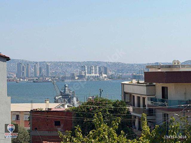 Gümüşpala Mahallesi, Bayraklı içerisinde satılık mülk