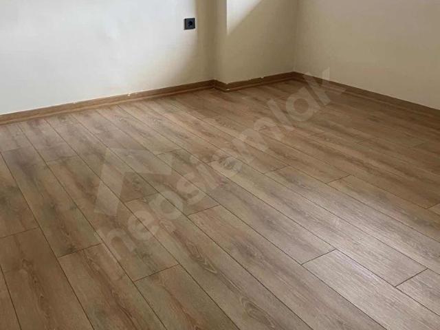 Bayrakli, İzmir içerisinde satılık mülk