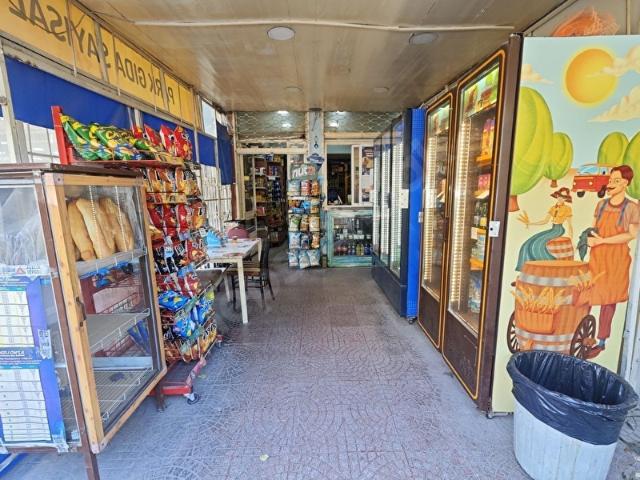 Bayrakli, İzmir içerisinde satılık Restoran