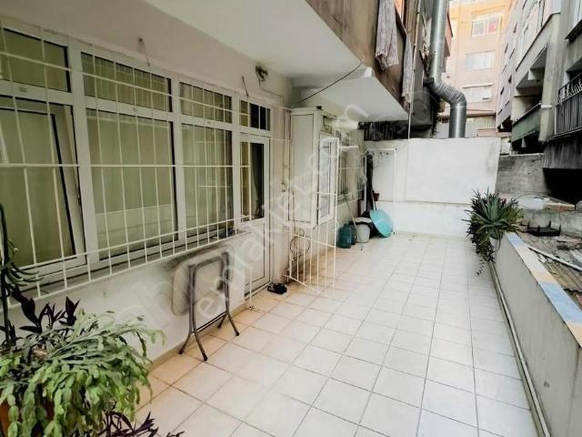 Kartaltepe Mahallesi, Bayrampaşa içerisinde satılık mülk