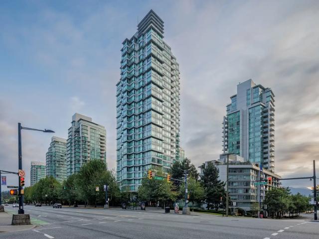 Apartment for rent in Coal Harbour, Vancouver