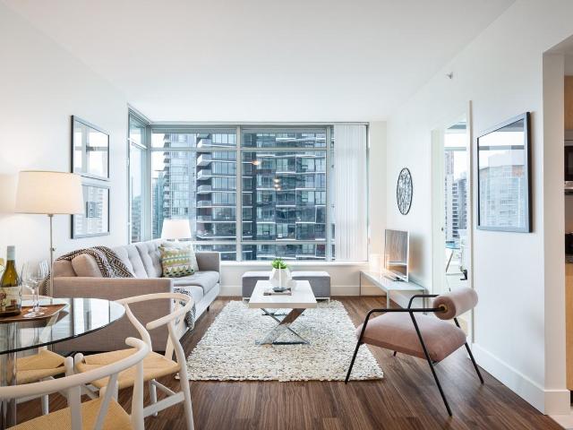 Apartment for rent in Coal Harbour, Vancouver
