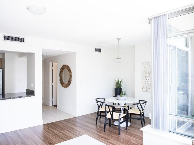 Apartment for rent in Coal Harbour, Vancouver