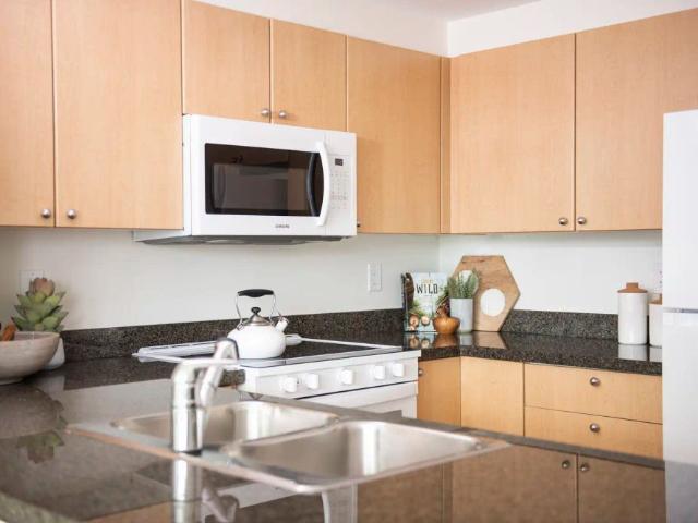 Apartment for rent in Coal Harbour, Vancouver