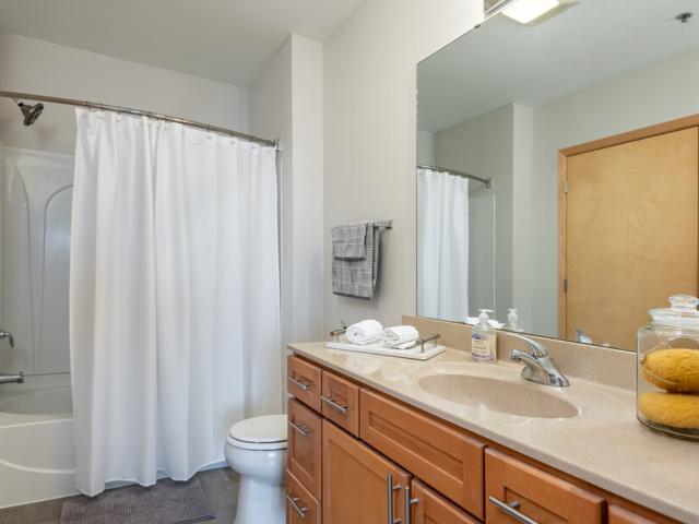 Apartment for rent in Glendale, Milwaukee County